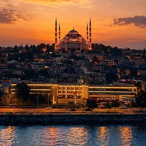 احجز هنا